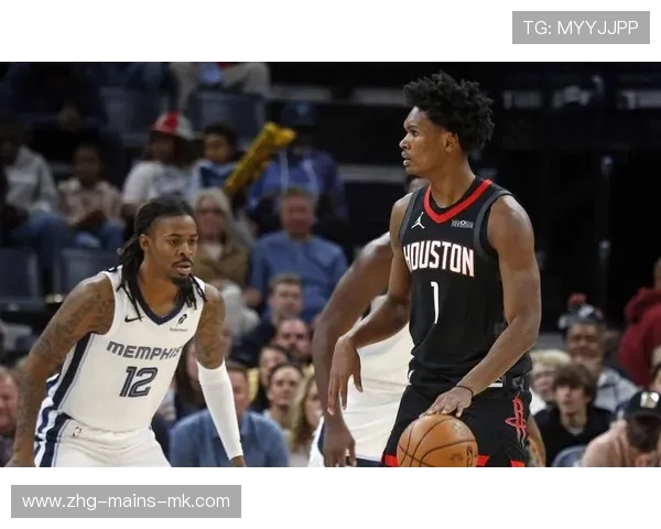 快船更衣室氛围骤冷:昔日豪华阵容如今何去何从?